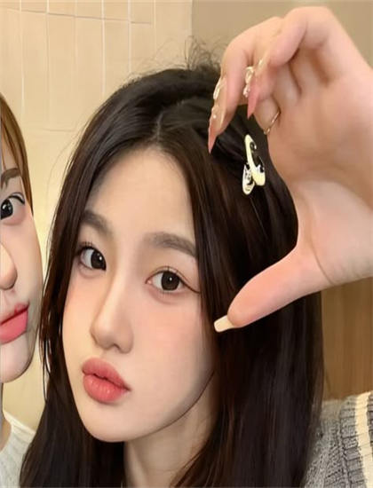 迷你剧深度解析：天真派：杨门女将的人物塑造与情感表达 ——深入探索迷你剧的艺术世界